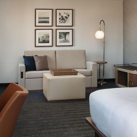 Отель Courtyard By Marriott Санта-Крус Экстерьер фото